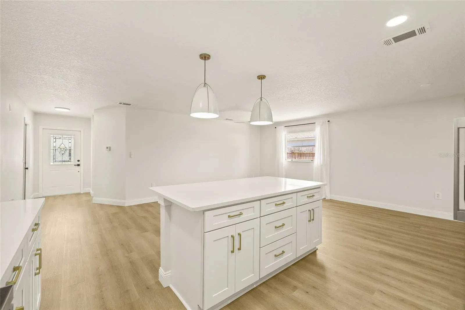 Kitchen cabinet trends 2026 Holiday FL