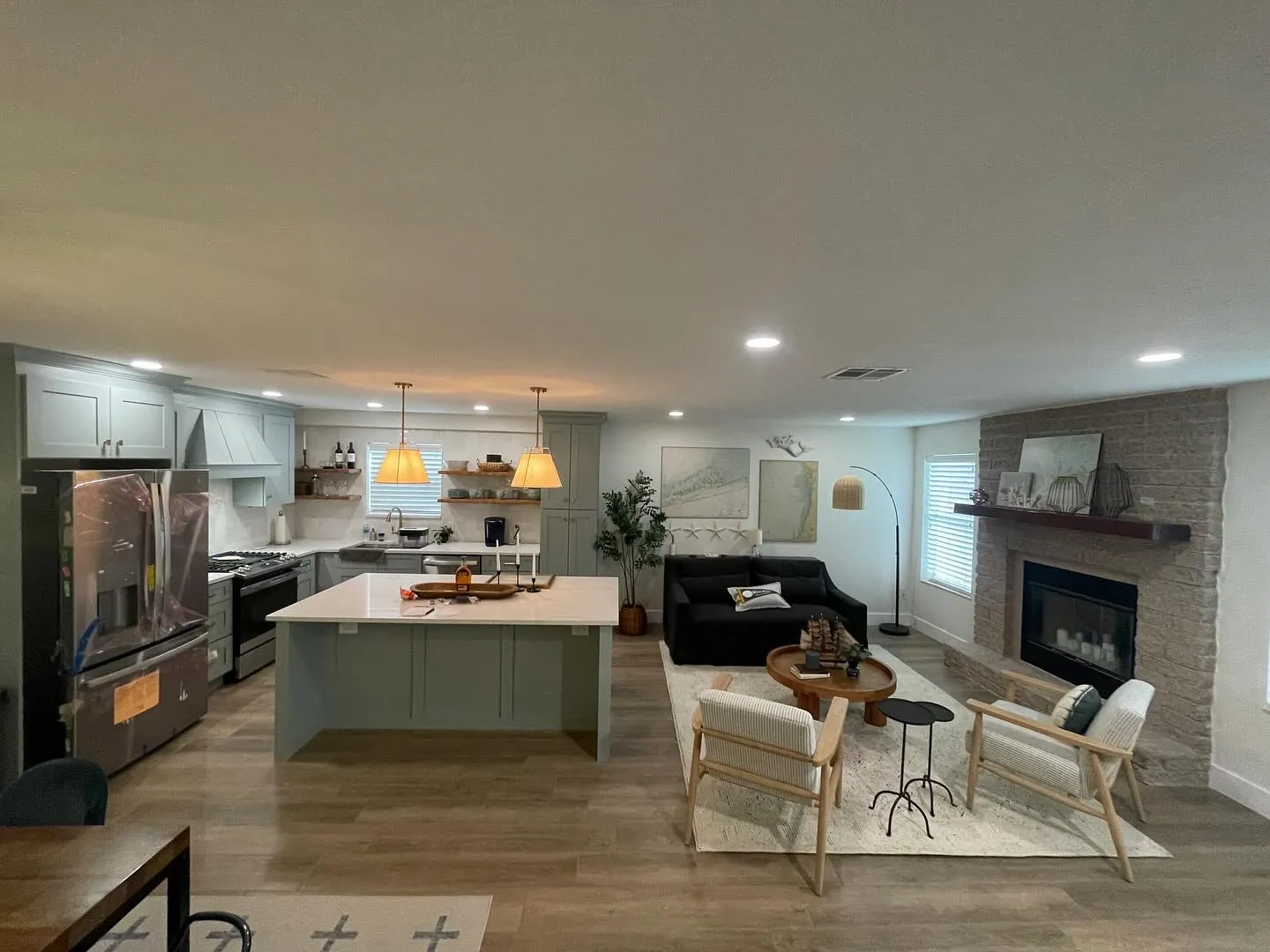 Best cabinet countertop materials Florida climate Holiday FL